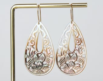FLORAL SHELL carved mother of pearl drop shape earrings, iridescence nacre black brown white color, 14k gold fill, flower leaves nature