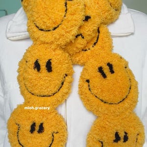 Crochet Smile Scarf