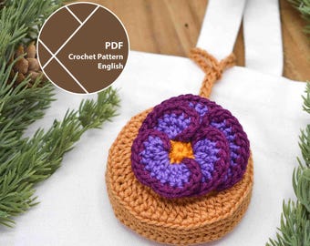 Virkmönster till Violett Pocket Bag Charm, Blomma utan syning (PDF-nedladdning)