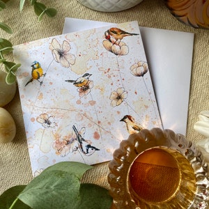 Cartão de saudação de pássaros da natureza, cartão de saudação de pássaros e flores em aquarela, cartão de agradecimento de animais fofos, cartão de flores em aquarela, pássaros pequenos