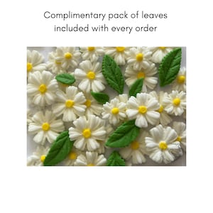 Daisy Cake Topper | Edible Cupcake Toppers | Fondant Cake topper | Cake Pop Decorations | Cookie Decoration