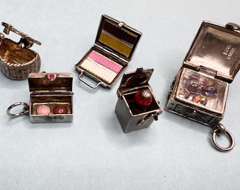 Charms de plata móviles que se abren