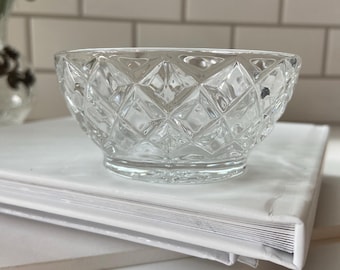 Vintage Hand-Poured Soy Wax Candle – Recycled Glass Vessel