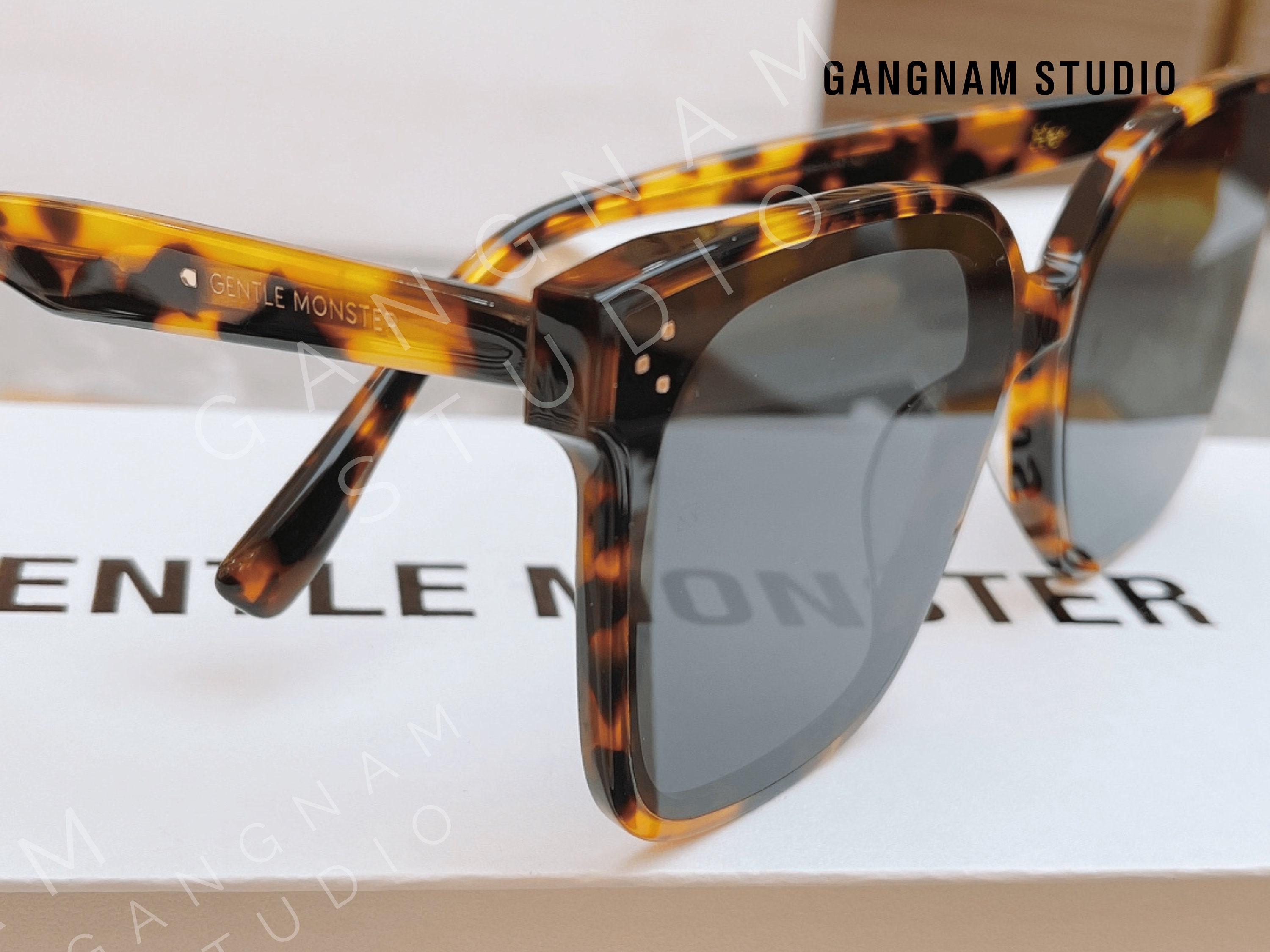 Her t1 sunglasses 2025