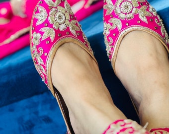 Dark Pink/ Hot Pink Indian Pakistani Punjabi Jutti/Khussa/Mojari/Dark Pink Traditional Wedding Shoes/Pink Bridal Jutti For Women UK
