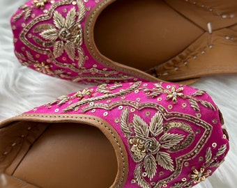Hot Pink Indian Pakistani Punjabi Jutti/Khussa/Mojari/Dark Pink Traditional Wedding Shoes/Pink Bridal Jutti For Women UK