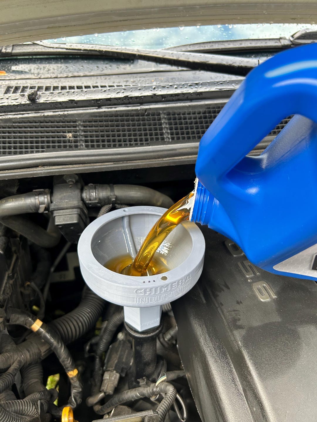 No-Spill Locking Oil Funnel For Mazda/Ford – Vented High Flow With Magnetic Tip