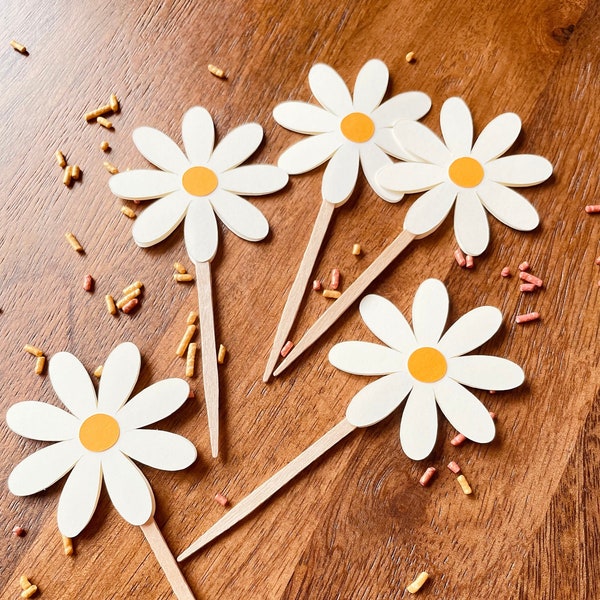 Daisy Cupcake Toppers, Birthday Cupcakes, Daisy Decorations, Custom Cupcake Toppers, Daisy