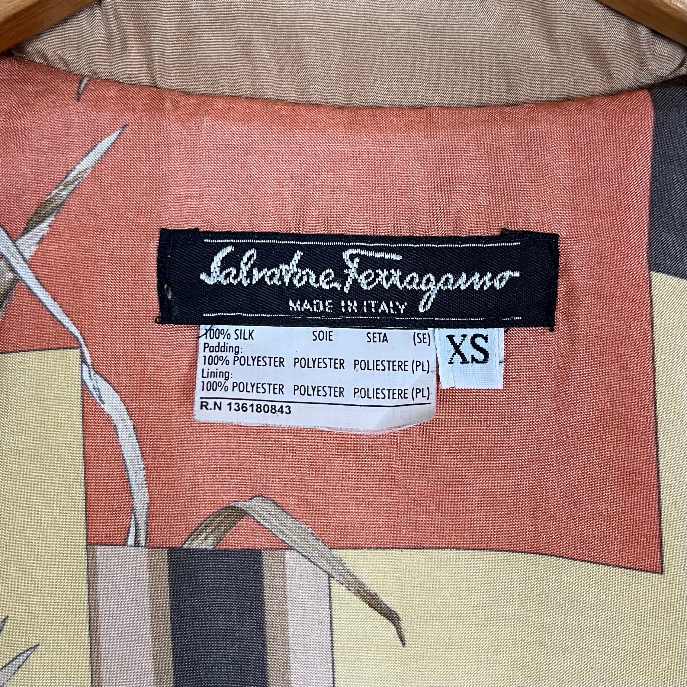 【Salvatore Ferragamo】ヴィンテージ ジャケット Vintage Salvatore Ferragamo Silk Quilted Jacket Italian