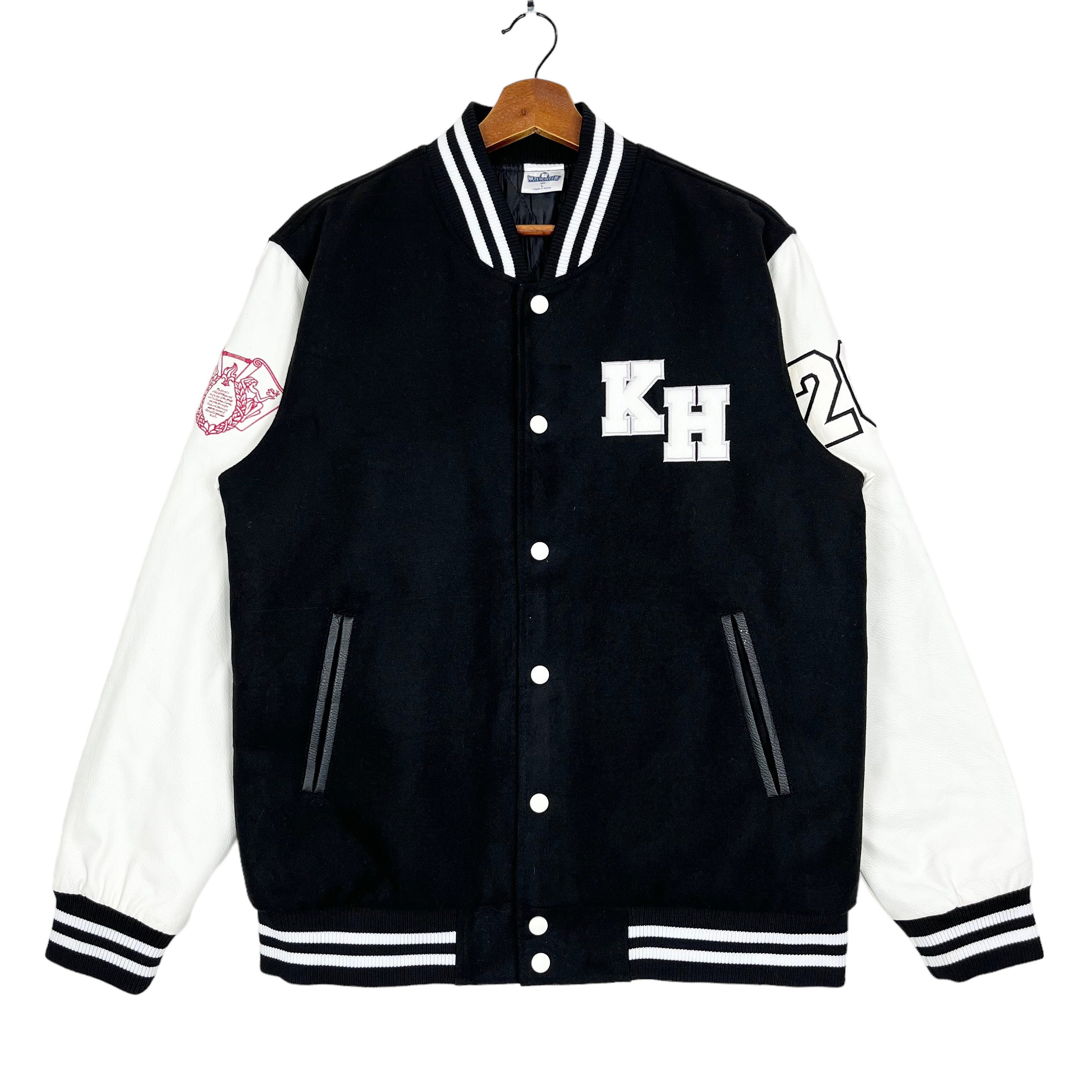 ☆韓国の人気☆【COVERNAT】☆EMBROIDERY VARSITY JUMPE.R☆ ☆韓国の人気☆【COVERNAT】☆EMBROIDERY VARSITY JUMPE.R