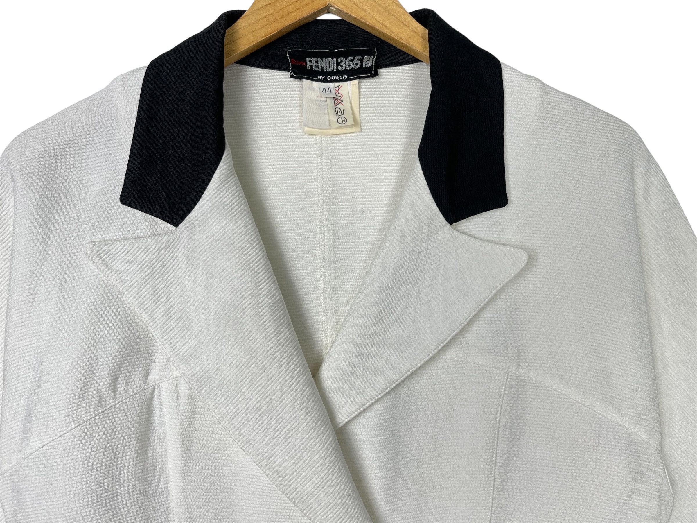 Vintage 90's Fendi Roma 365 Women Cropped Blazer Jacket White Size