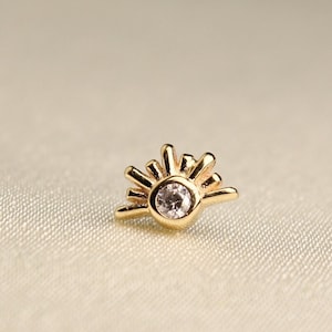 Sunburst Ohrstecker - 14K Echtgold Piercing Stud, Tragus Ohrring, Helix Ohrring, Unique Gold Ohrstecker