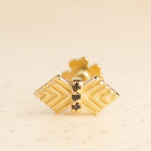 Piercing a vite con fondo piatto in oro massiccio 14 carati con diamante nero naturale - Orecchino al trago - Piercing all'elica - Orecchino alla cartilagine