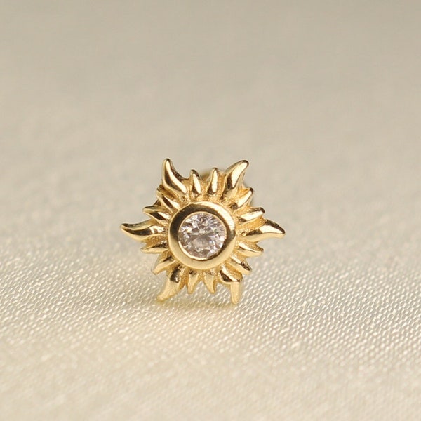 SUNFLOWER Piercing - 14K Real Gold Stud Cartilage Piercing, Helix Piercing, Tragus Piercing, Helix Earring - Handcrafted Jewelry