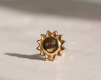 Smiley Sun Stud Piercing - 14 Karat Real Gold Screw Back Cartilage Earring, Helix Piercing, Flat Back Tragus Piercing, Conch Piercing