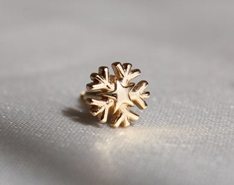 14K Gold Snowflake Stud Piercing - Real Gold Snowflake Cartilage Earring, Screw Back Piercing, Tragus Piercing, Flat Back Helix Piercing