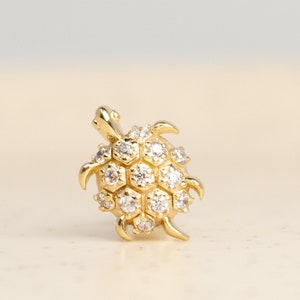 Orecchino a perno tartaruga, orecchino cartilagineo in oro massiccio 14K, piercing al trago, orecchino elicoidale,
