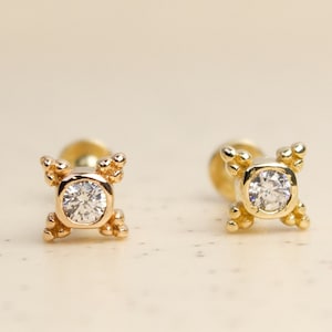 KANDY - 14 Karat Real Gold Stud Tragus Earring, Cartilage Earring, Screw Flat Back, Internally Threaded Piercing