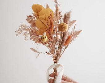 Winnie Mini – Winnie the Pooh Inspired Dried Flower Arrangement, Disney Gift, Fall Home Decor, Disney Home Decor, Disney Floral