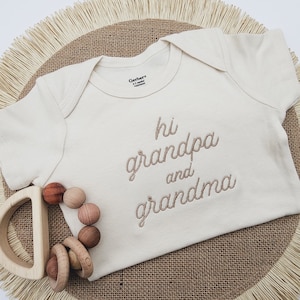 Embroidered Hi Grandpa and Grandma Onesie® Brand, Bodysuit, Cute Natural Baby Onesie® Pregnancy Announcement to Grandparents 421