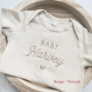 Embroidered Baby Name Onesie® Girl, Boy, Pregnancy Announcement Onesies® Brand, Baby Coming Soon Onesies® Custom Neutral Onesies® Z30 画像 2