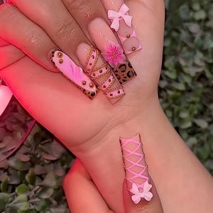 Luxury custom nails/ free style/long nails/party nails/ y2k nails/ 3D gel flower nails/french tip nails/trendy nails/pink brown nails/