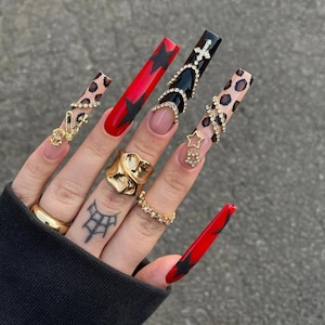 Luxury custom nails/free style/party nails/cheetah nails/star nails/red nails/black nails/gold charms nails/cross nails/bling nail/long nail
