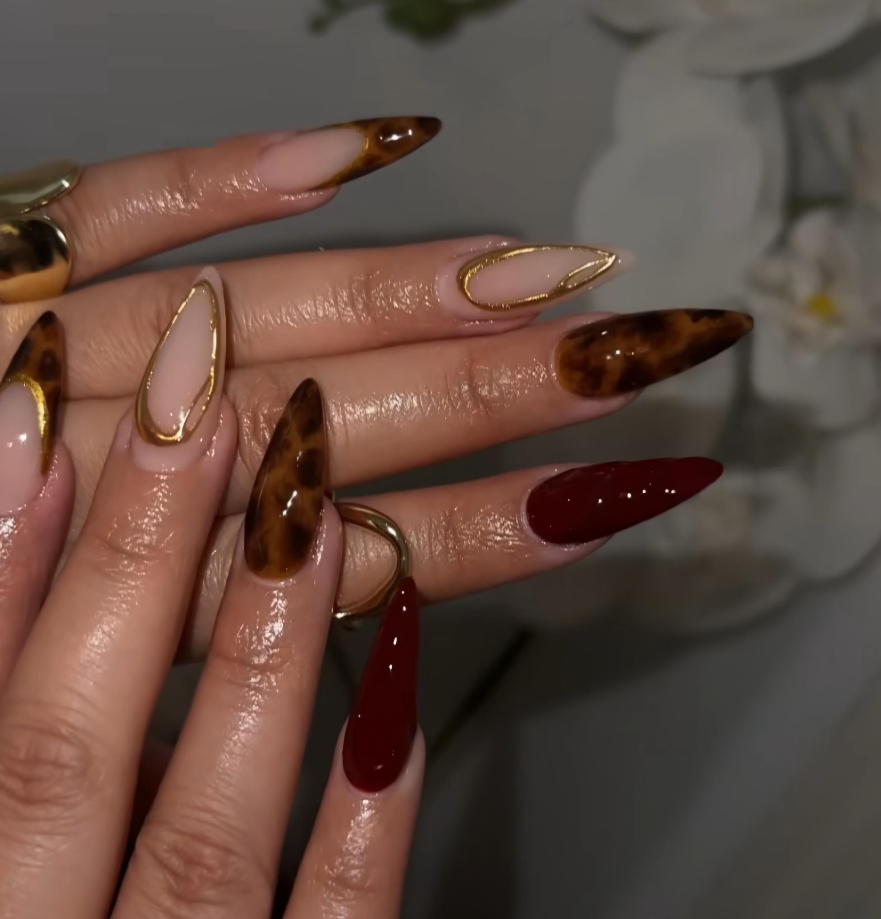 Luxury Tortoise Shell Press-On Nails: Elegant Gold Chrome Glitter - Custom Fit