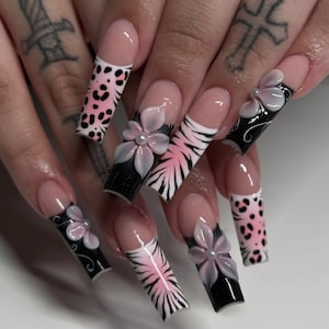 Luxury custom nails/ free style/ air brush nails/black nails/pink and black nails/cheetah zebra print nails/ animal print nails/3d flowers