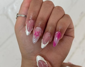 Uñas postizas de lujo con flores 3D: uñas glamurosas con punta francesa en rosa