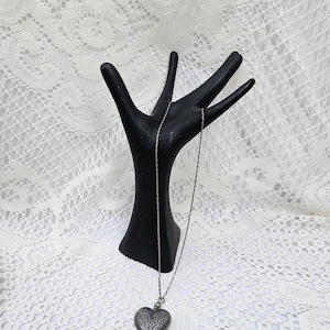 Funky Retro Alien Hand Ring Holder Statue | Unique Gothic Decor Gift