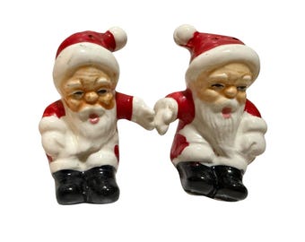 Vintage Santa Claus Ceramic Salt & Pepper Shakers Christmas Decor