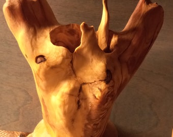 Escultura de madera a la deriva
