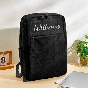 Sac à dos universitaire personnalisé | Sacoche d'ordinateur personnalisée pour collège-école | Cadeau pour homme ou femme | Convient à un ordinateur portable de 15,6 pouces | Cadeau de rentrée
