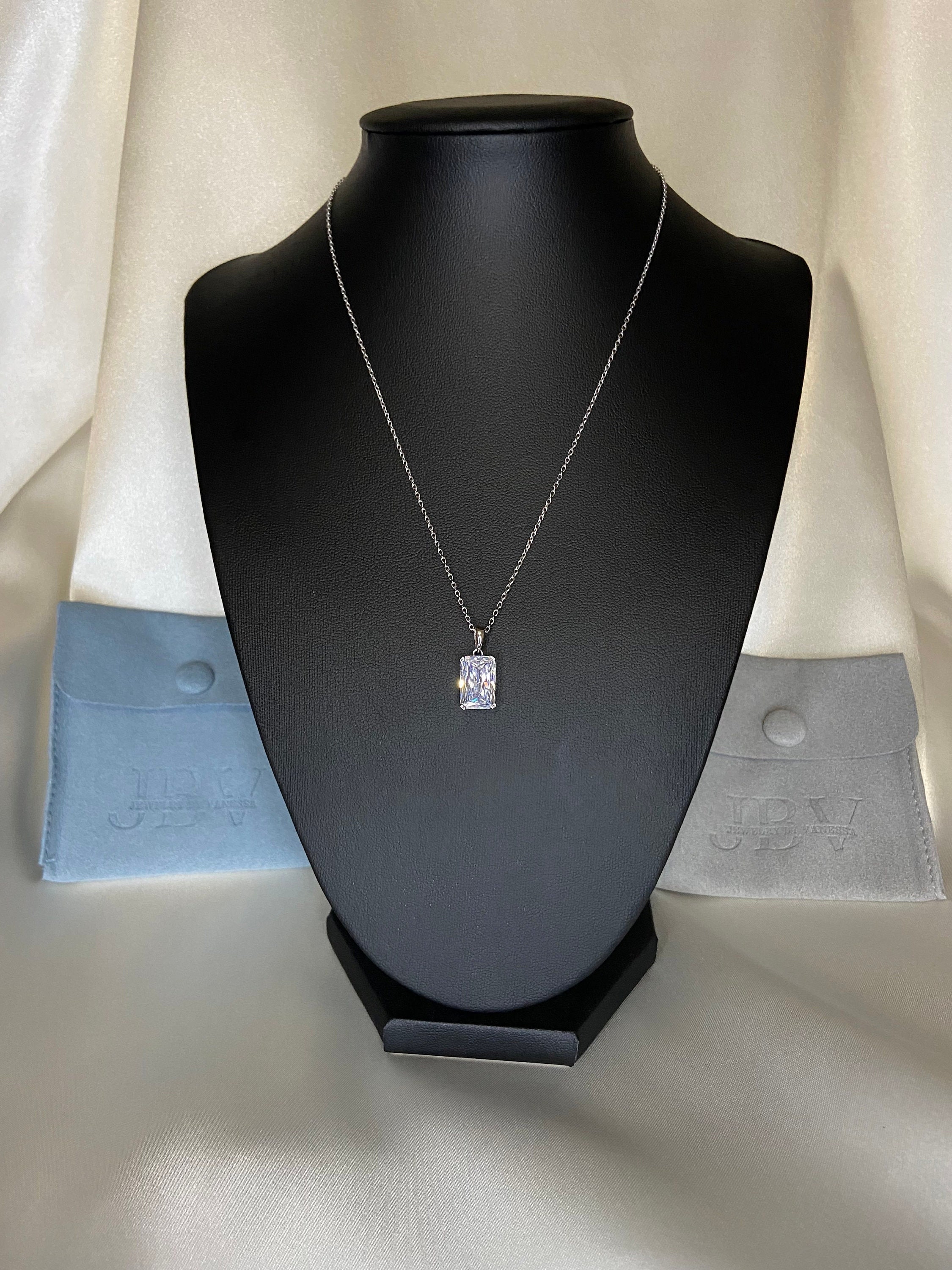 ジュエルズ　バイ　ジァー　赤ハードカバー JEWELS BY JAR Amazon | [ARSMI] 四つ葉ネックレス レーディス ペンダント