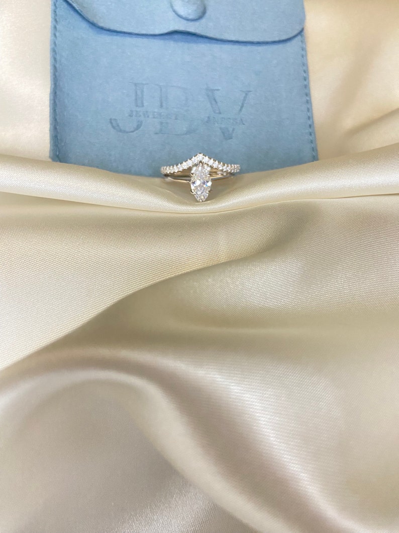 925s marquise cut ring
925s marquise ring set
silver marquise ring
silver pointed oval ring