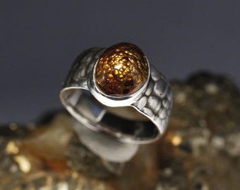 Bubblying Fire Agate! Set in  Sterling Silver Ring