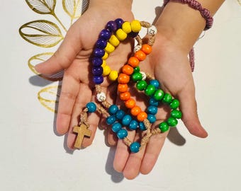 Colorful Wood Rosary for Kids: Learn to Pray Rosario para niños Aprende a rezar