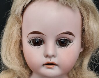 Belle poupée <> Antique Bisque Head par ERNST HEUBACH/ca.1902*****