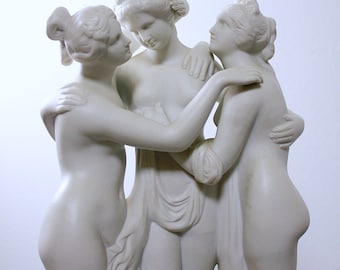 THE THREE GRACES<>Porcelain Figurine/1st Half 20th Century/Thuringia Manufacture ******