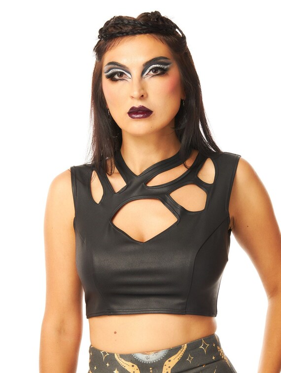 chest cut out crop top