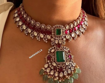 Gargantilla polki kundan sin tallar inspirada en Sabyasachi con piedras y perlas talladas en turquesa, con aretes incluidos.