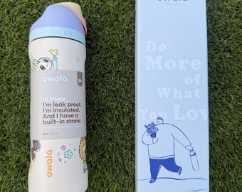 Vaso personalizado Owala - Lbubu de 24 oz con grabado láser de un adorable monstruo Owala.