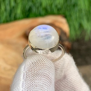 Rainbow Moonstone Ring,  925 Sterling Silver Ring, Handmade Round Moonstone Ring, Gift For Her, Fidget Ring, Dainty Ring, Natural Moonstone