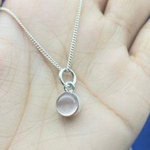 Natural Rose Quartz Silver Pendant,  Tiny Circle Rose Quartz Gemstone Pendant Necklace For Women, Pink Rose Quartz Birthstone Necklace Gifts