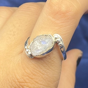 Natural Rainbow Moonstone Ring, Moonstone Ring, Sterling Silver Ring, Uncut Gemstone Ring, Crystal Stone Healing Crystal Raw Stone Ring