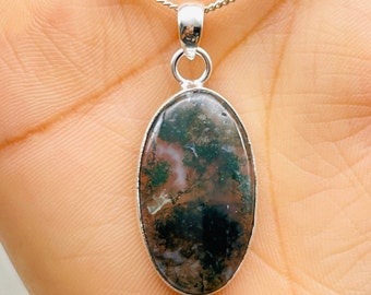 Halskette mit ovalem Moosachat-Anhänger, Boho-Schmuck aus Sterlingsilber