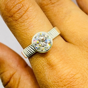 Round Cut Moissanite Silver Ring, 925 Sterling Silver Moissanite Diamond Ring, Moissanite Diamond Engagement Ring, Round Cut Solitaire Ring