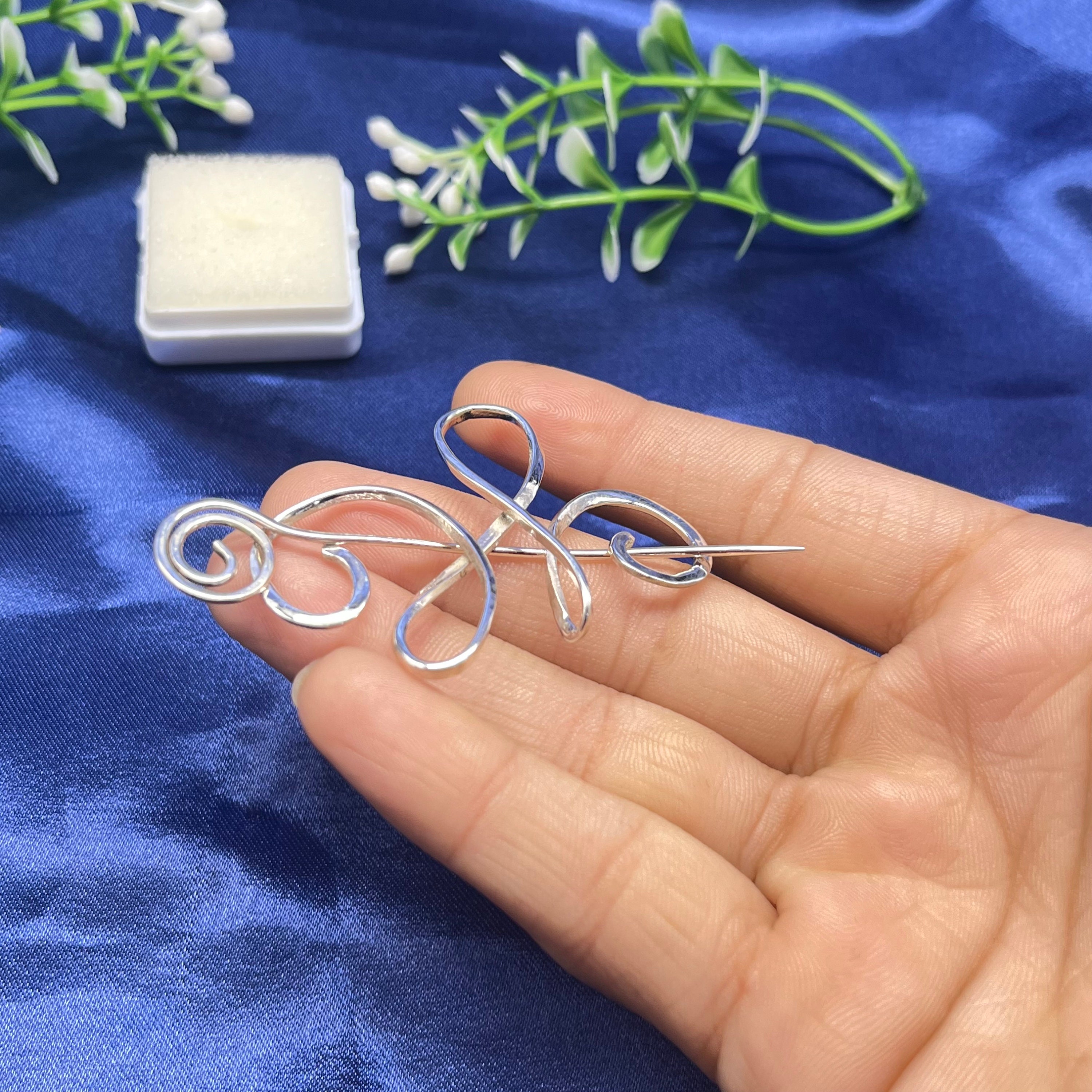 925 Sterling Silver Celtic Brooch Pin, Sweater Clip Lace