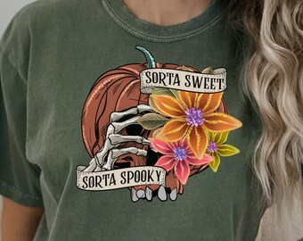Camiseta Comfort Colors de Halloween, camiseta de abóbora meio assustadora, meio doce